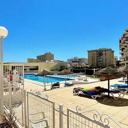 Exquisite 2 Bedroom Apt, Pool, Views 아파트 토레몰리노스