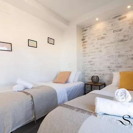 Exquisite 2 Bedroom Apt, Pool, Views 아파트 *