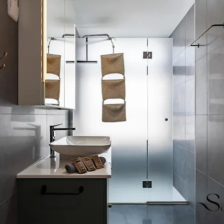 아파트 Exquisite 2 Bedroom Apt, Pool, Views