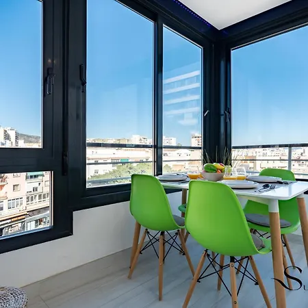 Exquisite 2 Bedroom Apt, Pool, Views 아파트 토레몰리노스